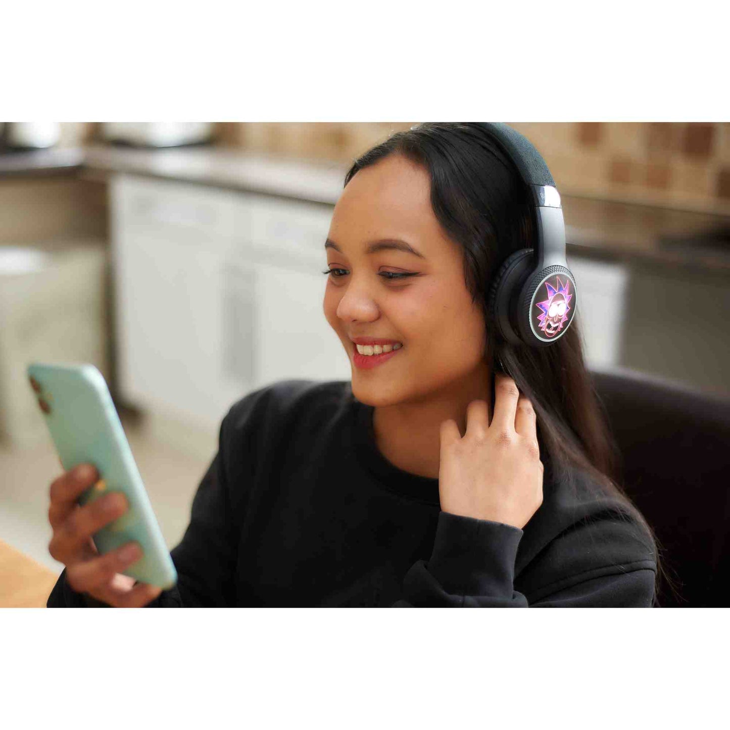 Lazerbuilt | Rick & Morty Light-Up Bluetooth Headphones
