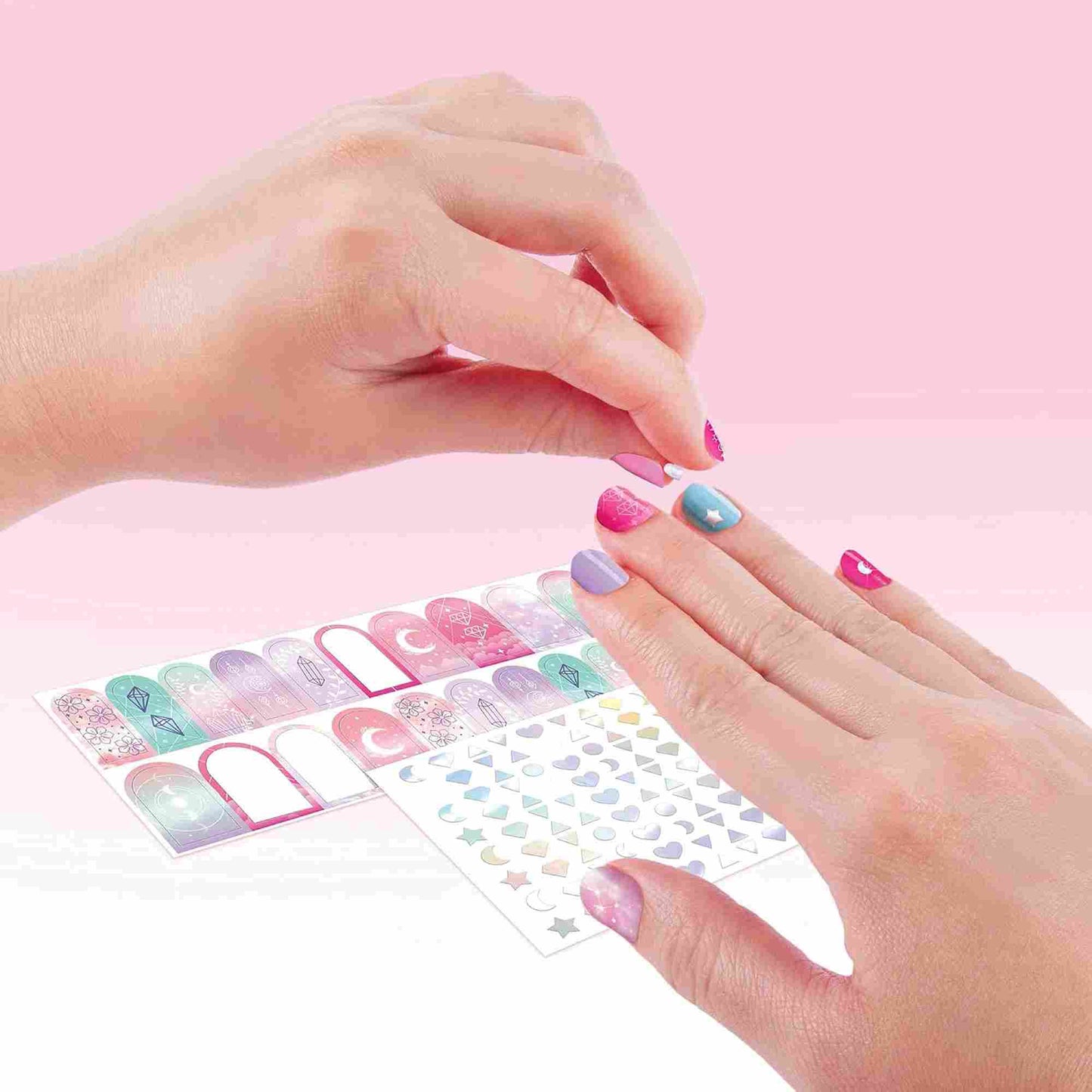 Make it Real | Non-Toxic Nail Varnish Set with Kid's Magic Light-Up Nail Dryer