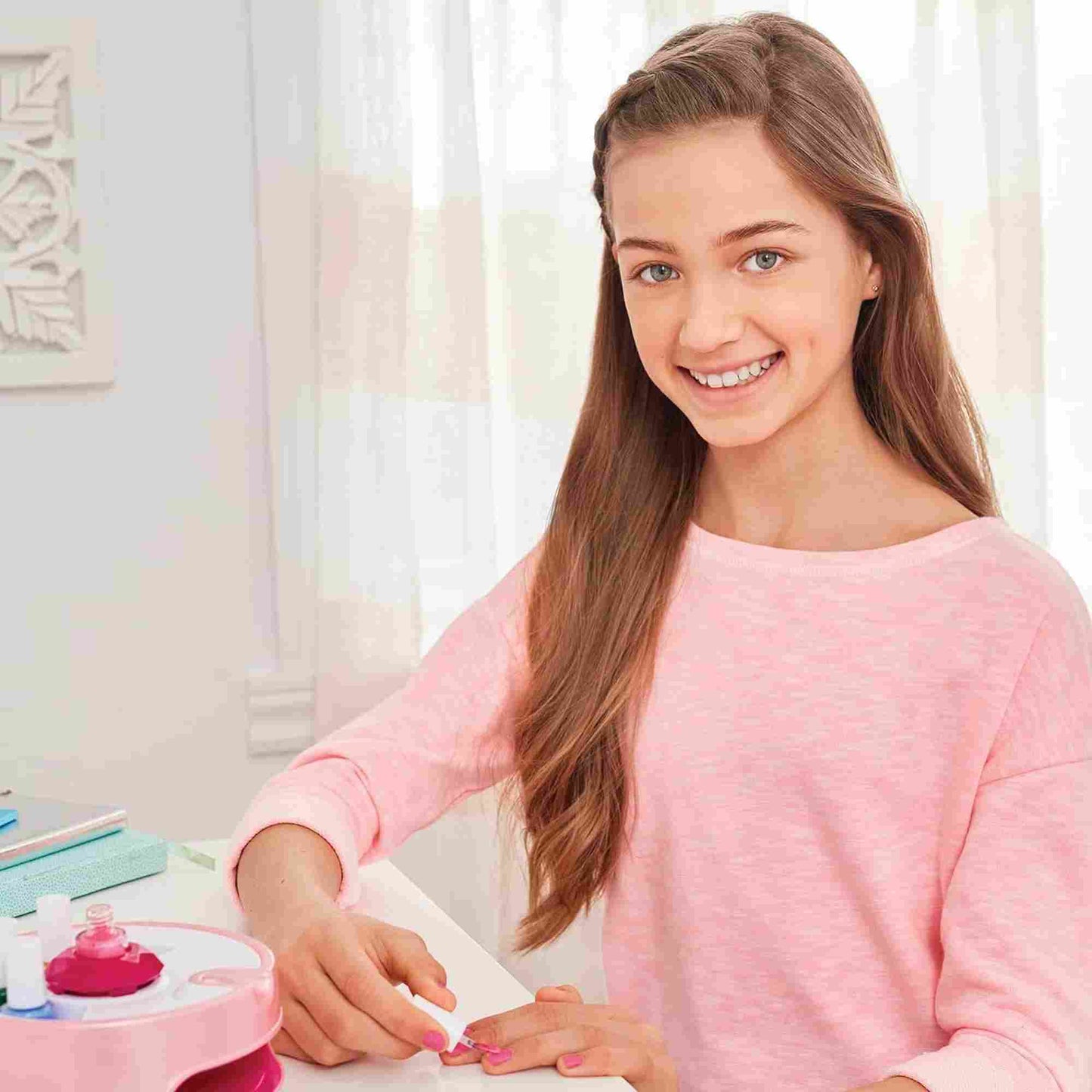 Make it Real | Non-Toxic Nail Varnish Set with Kid's Magic Light-Up Nail Dryer